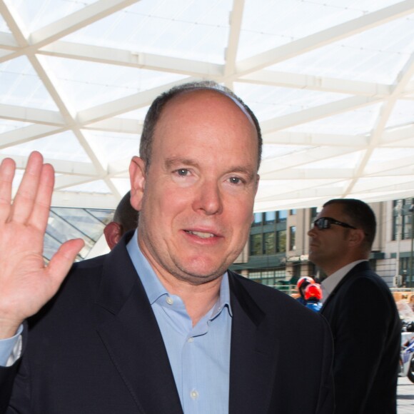 Exclusif - Le prince Albert de Monaco arrive à l'hôtel Sheraton à Bruxelles pour assister à la 40e édition du Memorial Van Damme, dernière manche de la Diamond League d'athlétisme, le 9 septembre 2016. © Alain Rolland / Imagebuzz / Bestimage