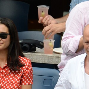 Bruce Willis et sa femme Emma lors des demi-finales hommes à l'US Open à New York le 9 septembre 2016.