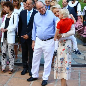 Le prince Albert II et la princesse Charlene de Monaco ont pris part avec leur fils le prince -héréditaire Jacques de Monaco au traditionnel pique-nique (cavagnëtu) de rentrée organisé le 10 septembre 2016 pour les Monégasques dans le parc Princesse Antoinette. Deux arbres ont été plantés et bénis en son honneur et celui de sa soeur la princesse Gabriella, absente. © Olivier Huitel /Pool restreint Monaco / Bestimage