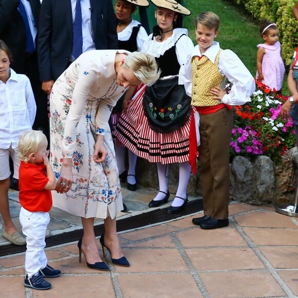 Le prince Albert II et la princesse Charlene de Monaco ont pris part avec leur fils le prince -héréditaire Jacques de Monaco au traditionnel pique-nique (cavagnëtu) de rentrée organisé le 10 septembre 2016 pour les Monégasques dans le parc Princesse Antoinette. Deux arbres ont été plantés et bénis en son honneur et celui de sa soeur la princesse Gabriella, absente. © Olivier Huitel /Pool restreint Monaco / Bestimage