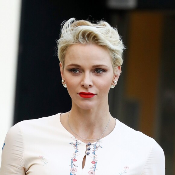 La princesse Charlene. Le prince Albert II et la princesse Charlene de Monaco ont pris part avec leur fils le prince héréditaire Jacques de Monaco au traditionnel pique-nique (cavagnëtu) de rentrée organisé le 10 septembre 2016 pour les Monégasques dans le parc Princesse Antoinette. Deux arbres ont été plantés et bénis en son honneur et celui de sa soeur la princesse Gabriella, absente. © Olivier Huitel /Pool restreint Monaco / Bestimage