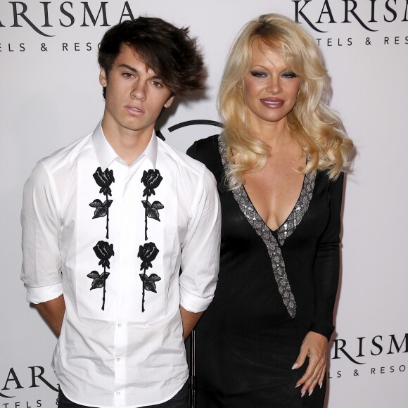 Pamela Anderson et son fils Dylan Jagger Lee à la soirée "The Unitas Annual Gala Against Human Trafficking" à New York City, New York, Etats-Unis, le 13 septembre 2016. © Charles Guerin/Bestimage