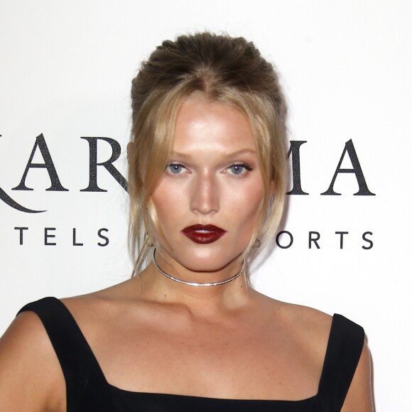 Toni Garrn à la soirée "The Unitas Annual Gala Against Human Trafficking" à New York City, New York, Etats-Unis, le 13 septembre 2016. © Charles Guerin/Bestimage