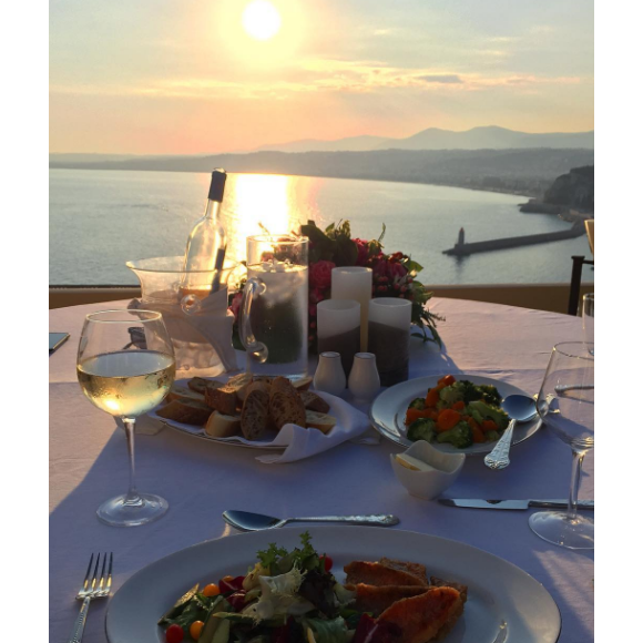 Nicole Scherzinger en vacances dans le sud de la France, sans doute avec son chéri Grigor Dimitrov. Photo publiée sur Instagram en septembre 2016