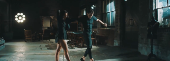 La chanteuse Alizée et Grégoire Lyonnet dansent sur "Christine" le 14 septembre 2016.