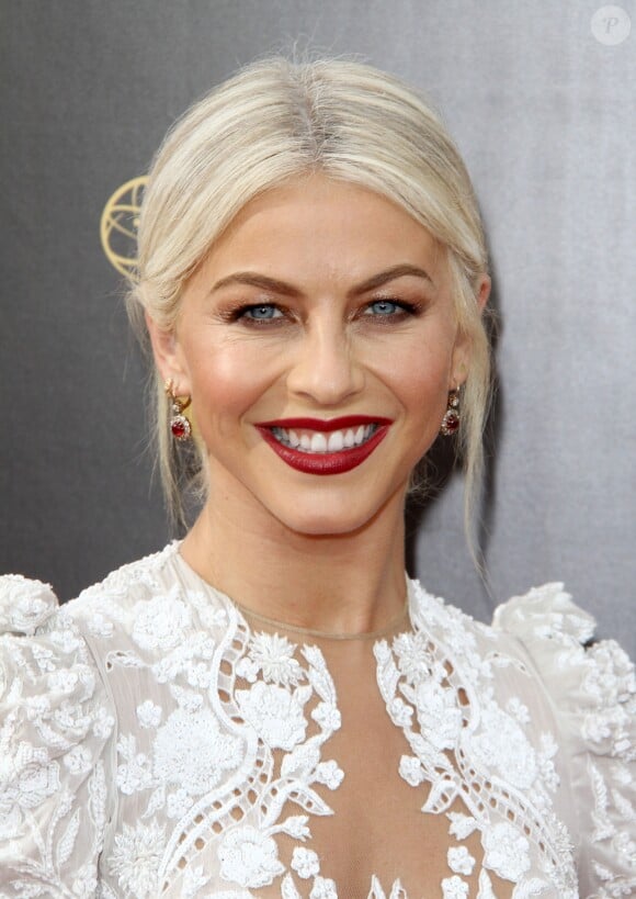 Julianne Hough à la soirée Creative Arts Emmy Awards au théâtre The Microsoft à Los Angeles, le 11 septembre 2016