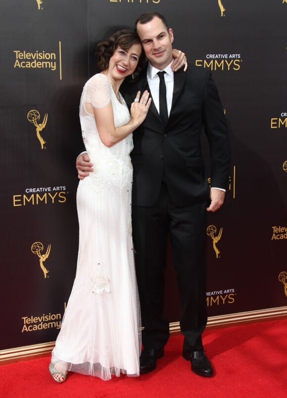 Kristen Schaal et son mari Rich Blomquist à la soirée Creative Arts Emmy Awards au théâtre The Microsoft à Los Angeles, le 11 septembre 2016