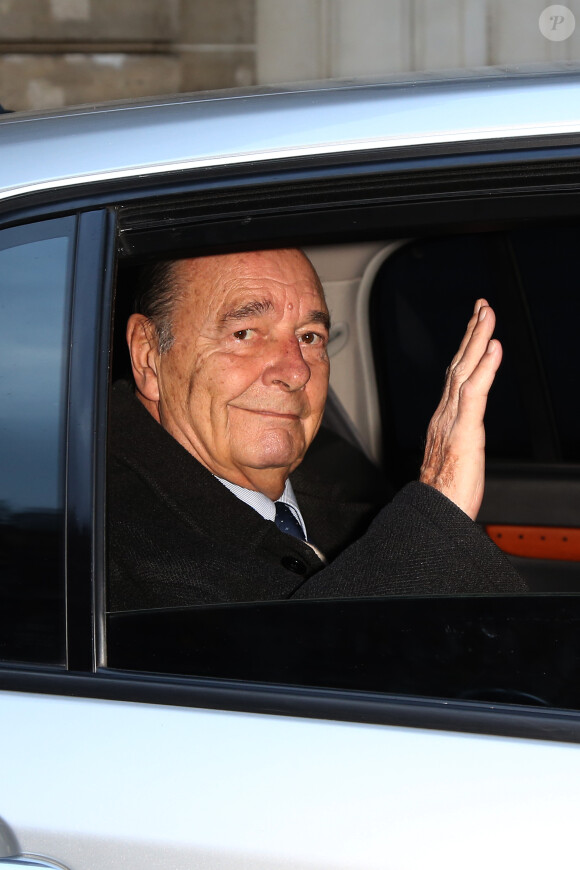 Jacques Chirac, qui fete son 80eme anniversaire aujourd'hui, a quitte son domicile en voiture. Le 29 novembre 2012