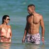 Kourtney Kardashian se baigne sur une plage à Miami en compagnie de Simon Huck, le 17 septembre 2016