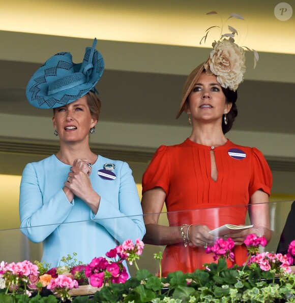 La comtesse Sophie de Wessex et la princesse Mary de Danemark au Royal Ascot le 15 juin 2016
