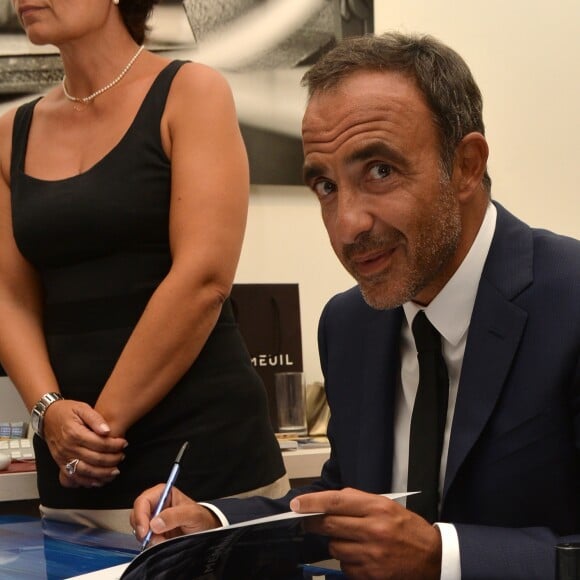 Nikos Aliagas - Vernissage de l'exposition de Nikos Aliagas "Mémoires de Mains" à la Galerie Guillaume à Paris, France, le 20 septembre 2016. Exposition au profit de l'association "Grégory Lemarchal". © Veeren/Bestimage