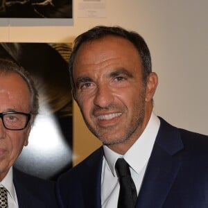 Nikos Aliagas - Vernissage de l'exposition de Nikos Aliagas "Mémoires de Mains" à la Galerie Guillaume à Paris, France, le 20 septembre 2016. Exposition au profit de l'association "Grégory Lemarchal". © Veeren/Bestimage