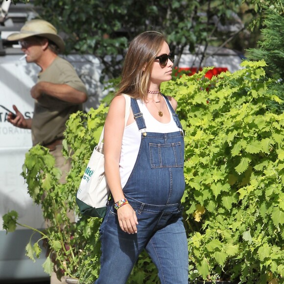 Olivia Wilde très enceinte se promène dans les rues de New York, le 23 septembre 2016