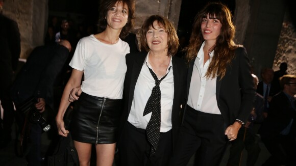 Saint Laurent : Jane Birkin, Lou Doillon et Charlotte Gainsbourg au rendez-vous