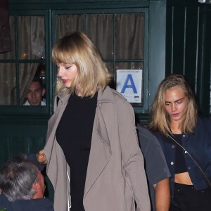 Taylor Swift et Cara Delevingne dans les rues de New York, le 27 septembre 2016