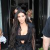 Kim Kardashian quitte le restaurant l'Avenue à Paris le 28 septembre 2016. © Cyril Moreau / Bestimage