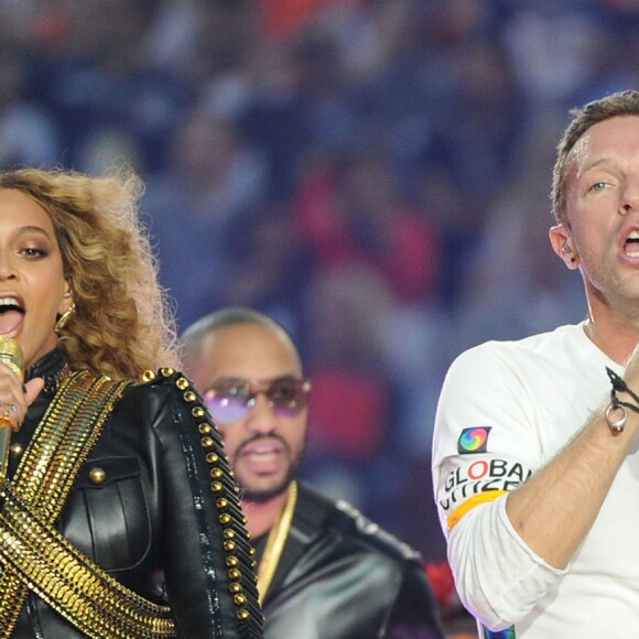 Beyonce et Chris Martin lors du show de la mi-temps de la finale du Super Bowl le 7 février 2016.