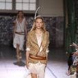 Défilé de mode "John Galliano", collection prêt-à-porter rintemps-été 2017 au lycée Carnot. Paris, le 2 octobre 2016.