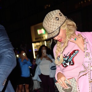 Beyonce sort d'une longue journée au bureau à New-York le 5 octobre 2016.