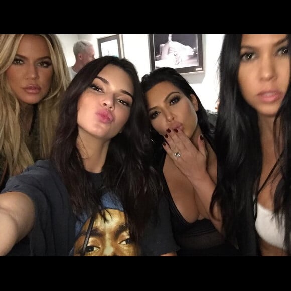 Kim Kardashian avec ses soeurs (septembre 2015).