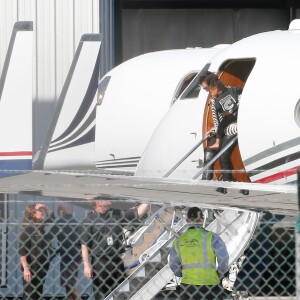 Kim Kardashian et ses enfants Saint et North, accompagnés de Kris Jenner, sont de retour à Los Angeles après quelques jours à New York, le 6 octobre 2016.