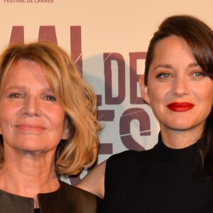 Nicole Garcia et Marion Cotillard - Avant-première du film "Mal de Pierres" au cinéma Gaumont Champs-Elysées Marignan à Paris, le 10 octobre 2016.