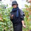 Camélia Jordana participe aux vendanges des vignes du clos Montmartre à Paris le 8 octobre 2016.