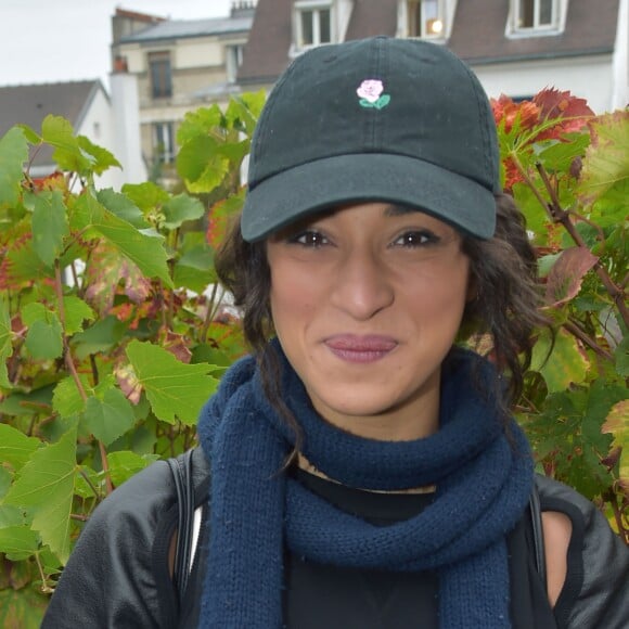 Camélia Jordana participe aux vendanges des vignes du clos Montmartre à Paris le 8 octobre 2016.