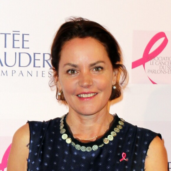 Cendrine Dominguez au "20 ans du Ruban Rose avec Elizabeth Hurley (Liz Hurley) à l'Opera Garnier a Paris, le 10 octobre 2012