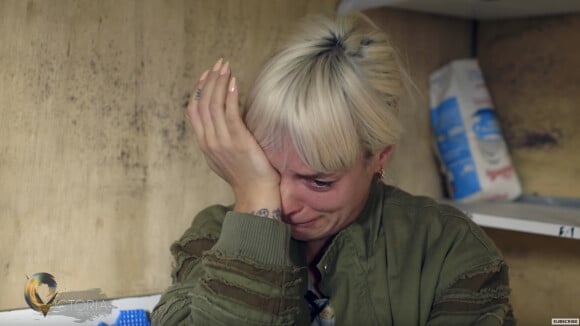 Lily Allen en larmes lors de sa visite de la jungle de Calais. Vidéo publiée sur Youtube, le 11 octobre 2016