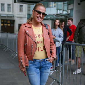 Anastacia quitte les studios de la BBC à Londres le 19 aout 2016.