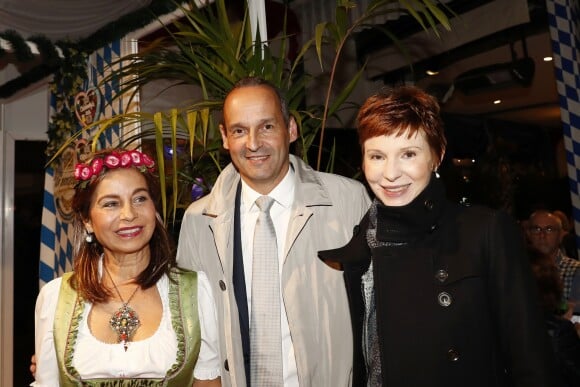 Mitra Moghadam, Jean-Luc Carcenac et sa femme participent à la soirée d'ouverture de la 11ème édition de l'Oktoberfest au Café de Paris, à Monaco, le 14 octobre 2016.