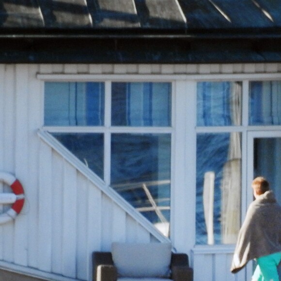 Exclusif - Justin Bieber a loué une immense villa à 30 minutes de Stockholm et fait du wakeboard à Lidingo le 1er octobre 2016