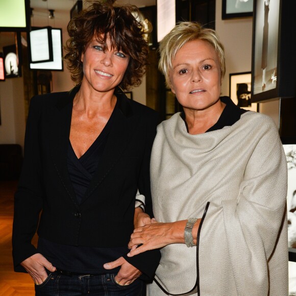 Exclusif - Anne Le Nen et Muriel Robin - Soirée de la présentation du "Nouvel écrin Studio Harcourt" à Paris le 17 octobre 2016. Le mythique studio photo parisien revient dans son quartier d'origine, le XVIème arrondissement, et pose ses valises dans un hôtel particulier de la rue de Lota. On y va pour ? Le portrait unique en noir et blanc, le nouvel espace d'exposition et le Café Harcourt by Dalloyau. © Coadic Guirec/Bestimage