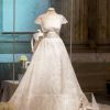 La robe de mariée de la princesse Madeleine de Suède lors de l'inauguration le 17 octobre 2016 au palais royal Drottningholm à Stockholm de l'exposition "Les robes de mariée royales, 1976-2015".