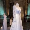 Robe de mariée de la princesse Sofia de Suède, lors de l'inauguration le 17 octobre 2016 au palais royal Drottningholm à Stockholm de l'exposition "Les robes de mariée royales, 1976-2015".