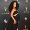 Kerry Washington, enceinte et habillée d'une robe Brandon Maxwell - 68ème cérémonie des Emmy Awards au Microsoft Theater à Los Angeles, le 18 septembre 2016.
