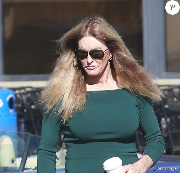 Caitlyn Jenner fait du shopping à Malibu, le 24 septembre 2016.