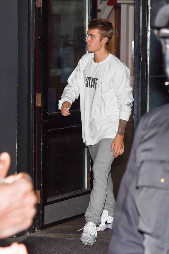 Justin Bieber a passé huit heures dans les studios de Parr Street à Londres, le 19 octobre 2016