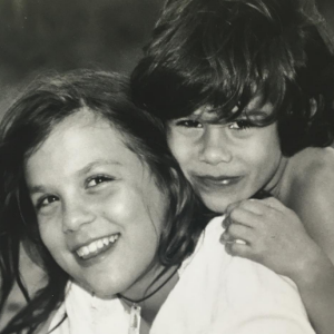 Emmanuelle Seigner dévoile ses enfants Morgane et Elvis Polanski lorsqu'ils étaient enfants.
