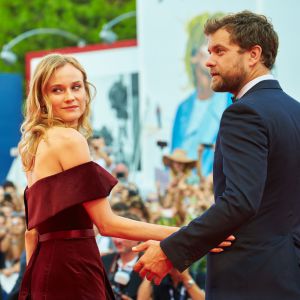 Diane Kruger et son compagnon Joshua Jackson - Tapis rouge du film Black Mass (Strictly Criminal) lors du 72e festival du film de Venise (la Mostra), le 4 septembre 2015.