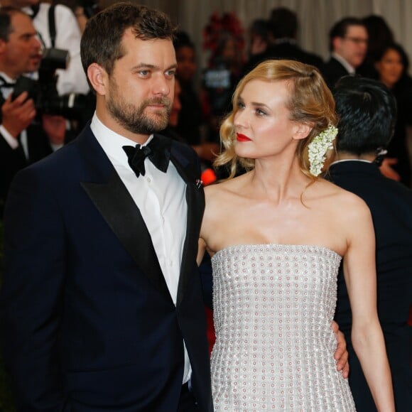 Joshua Jackson et sa compagne Diane Kruger - Soirée Costume Institute Gala 2015 (Met Ball) au Metropolitan Museum, célébrant l'ouverture de Chine: à travers le miroir à New York. Le 4 mai 2015.