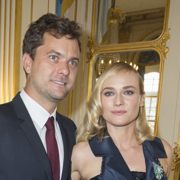 Diane Kruger et son compagnon Joshua Jackson - Remise de la médaille des Arts et des Lettres à Diane Kruger au ministère de la Culture à Paris le 22 septembre 2014.