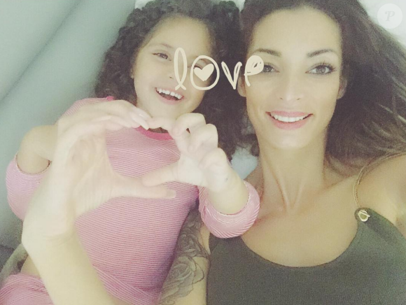 Emilie Nef Naf et sa fille Maëlla sur Instagram, octobre 2016.