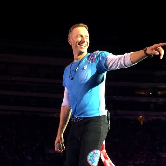 Chris Martin en concert avec Coldplay au Rose Bowl à Pasadena le 20 août 2016