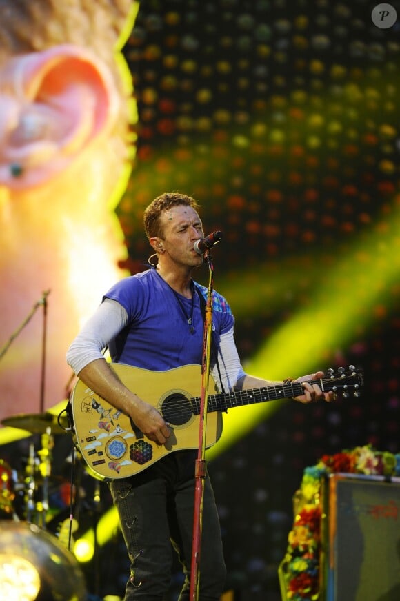 Chris Martin - Coldplay en concert au stade Wembley à Londres. Le 15 juin 2016