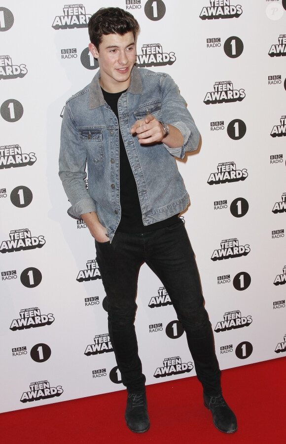 Shawn Mendes à la Soirée "BBC Radio 1's Teen Awards" à Londres. Le 23 octobre 2016