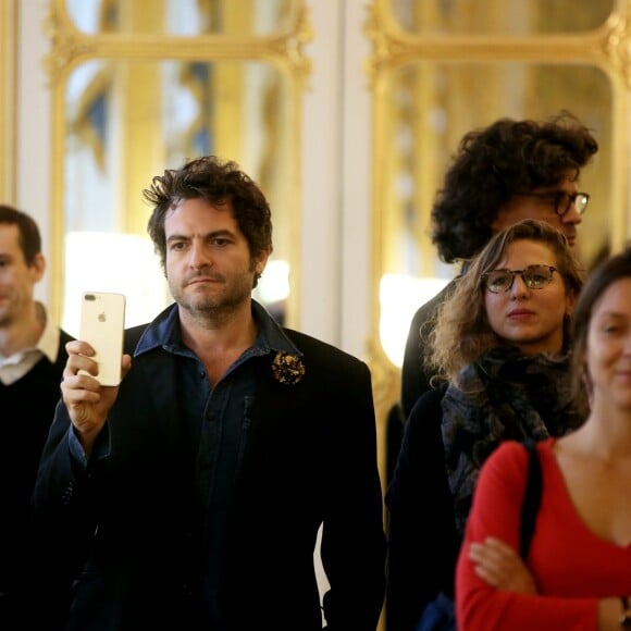 Le chanteur M (Matthieu Chedid) - Audrey Azoulay a fait commandeur de l'Ordre des Arts et des Lettres Louis Chedid dans le salon du ministère de la Culture à Paris, le 25 Octobre 2016. © Dominique Jacovides/Bestimage