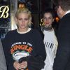 Exclusif - Kristen Stewart à la sortie de l'hôtel The Bowery avec sa petite amie St Vincent et le mannequin Stella Maxwell à New York, le 15 octobre 2016
