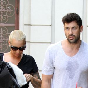 Amber Rose et Maksim Chmerkovskiy quitte les studios de l'émission Dancing With The Stars, Los Angeles, le 2 octobre 2016